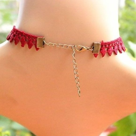 Red Lace & Rose with Cameo Gothic Lolita Choker - Picture 6 of 6